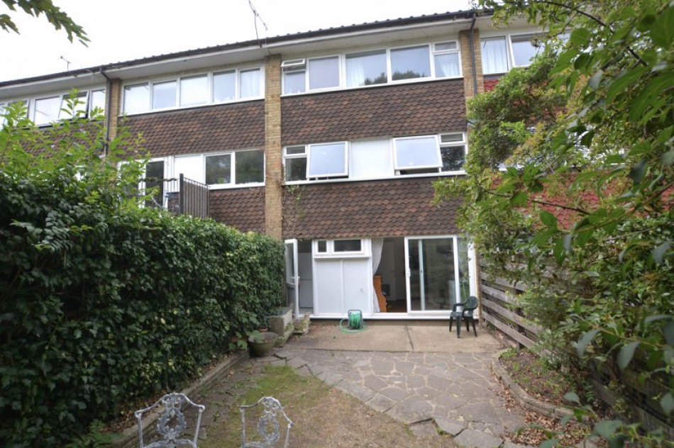 Images for Hotham Close, Hurst Park, West Molesey EAID:Miles&Bird BID:Miles & Bird