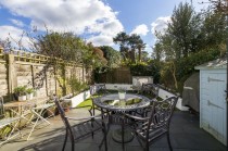 Images for Gomer Gardens, Teddington