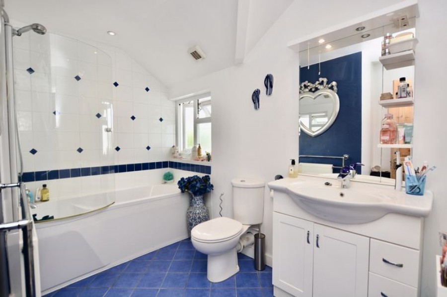Images for Pemberton Road, East Molesey EAID:Miles&Bird BID:Miles & Bird
