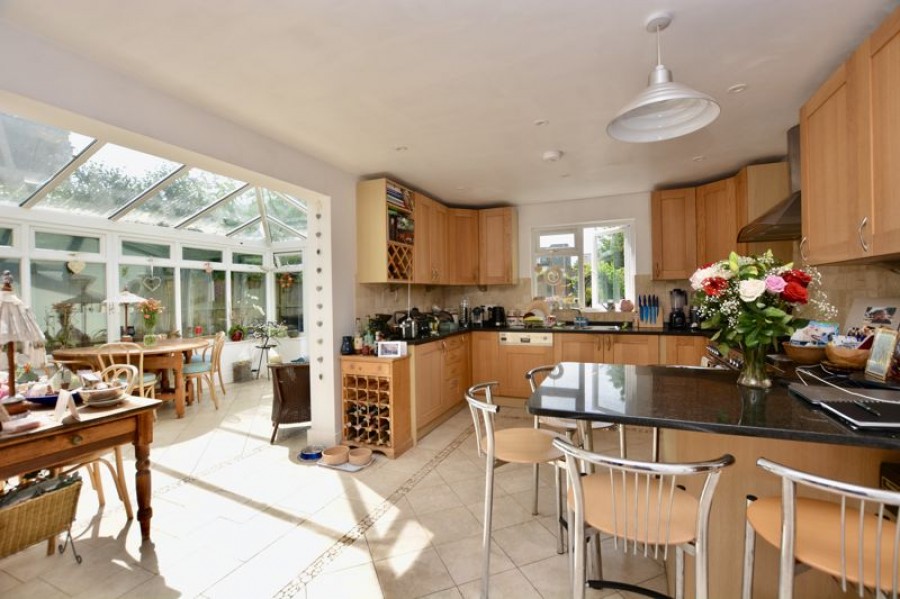 Images for Pemberton Road, East Molesey EAID:Miles&Bird BID:Miles & Bird