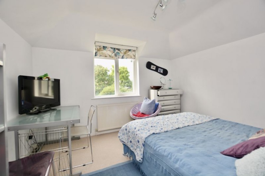 Images for Pemberton Road, East Molesey EAID:Miles&Bird BID:Miles & Bird
