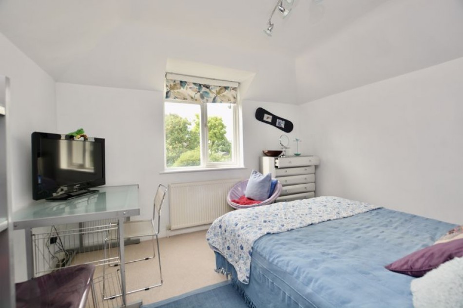 Images for Pemberton Road, East Molesey EAID:Miles&Bird BID:Miles & Bird