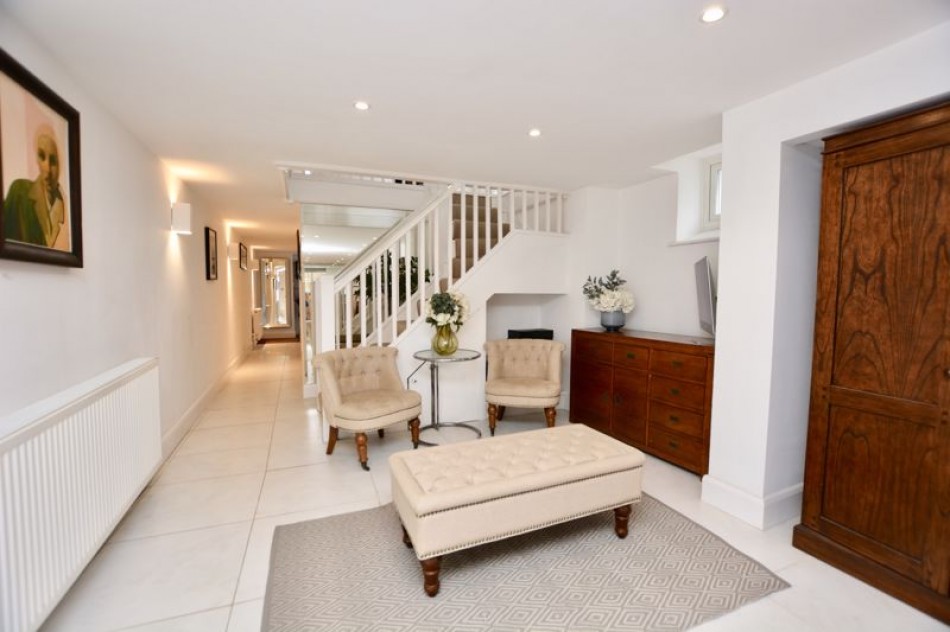 Images for Feltham Avenue, East Molesey EAID:Miles&Bird BID:Miles & Bird
