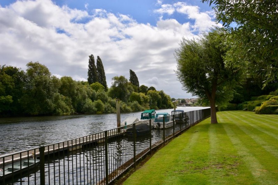 Images for Mallard Place, Strawberry Hill, Twickenham EAID:Miles&Bird BID:Miles & Bird