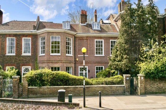 View Full Details for Hampton Court Road, East Molesey - EAID:Miles&Bird, BID:Miles & Bird