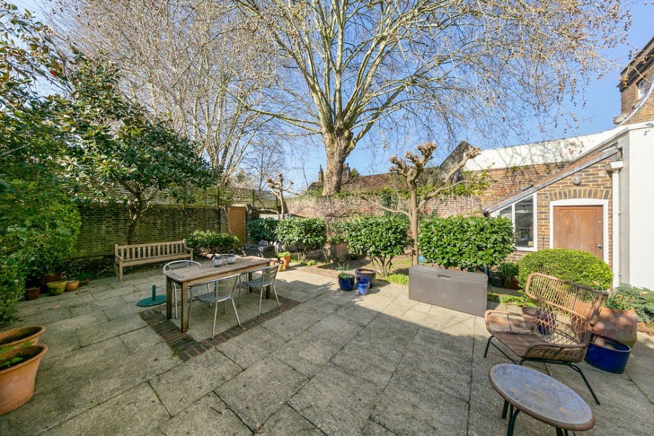 Images for Hampton Court Road, East Molesey EAID:Miles&Bird BID:Miles & Bird