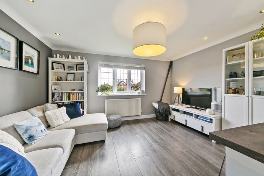 Images for St.Peter's Court, West Molesey EAID:Miles&Bird BID:Miles & Bird