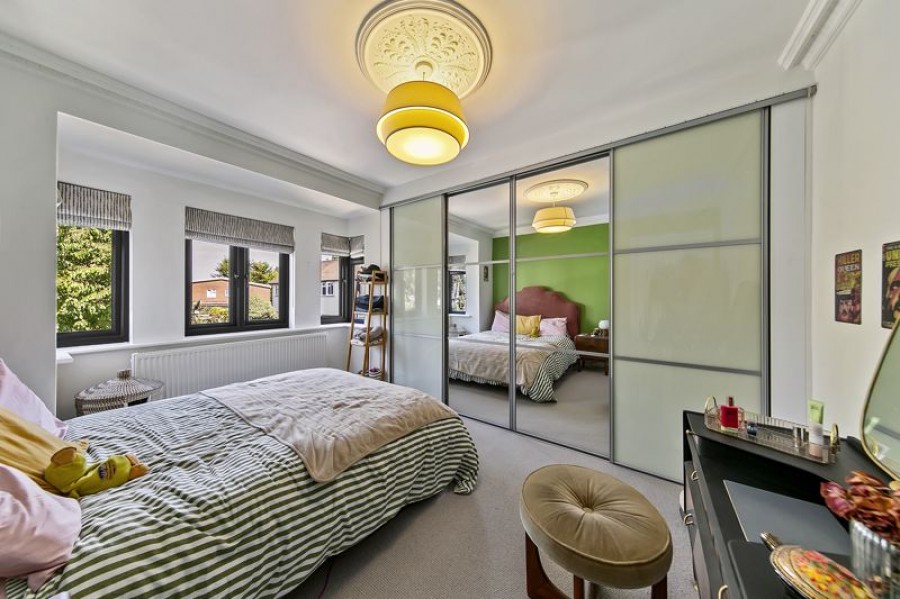 Images for Elm Tree Avenue, Esher EAID:Miles&Bird BID:Miles & Bird