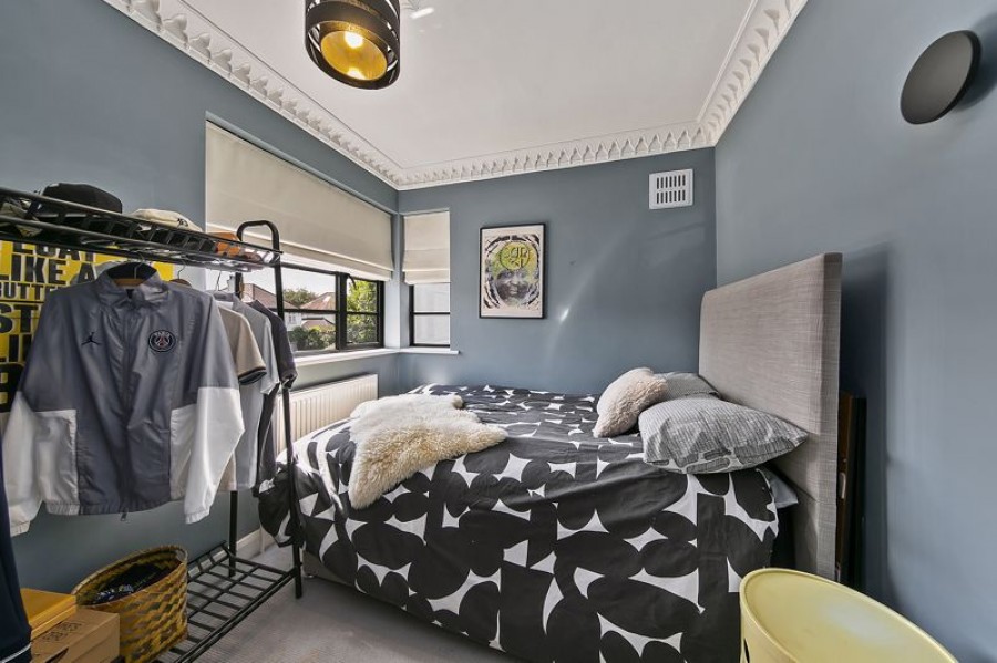 Images for Elm Tree Avenue, Esher EAID:Miles&Bird BID:Miles & Bird