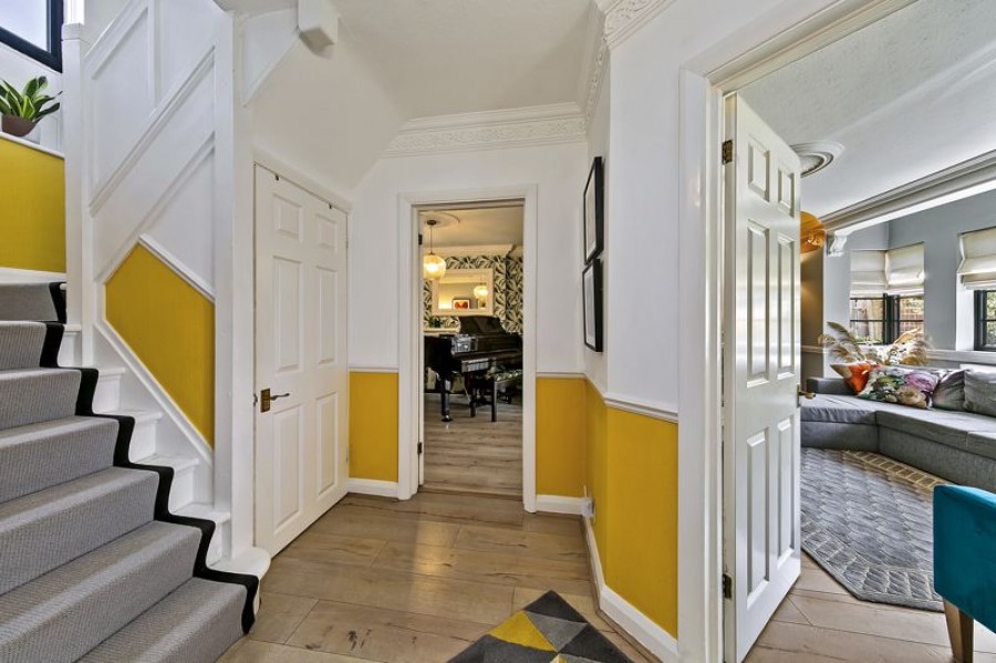 Images for Elm Tree Avenue, Esher EAID:Miles&Bird BID:Miles & Bird