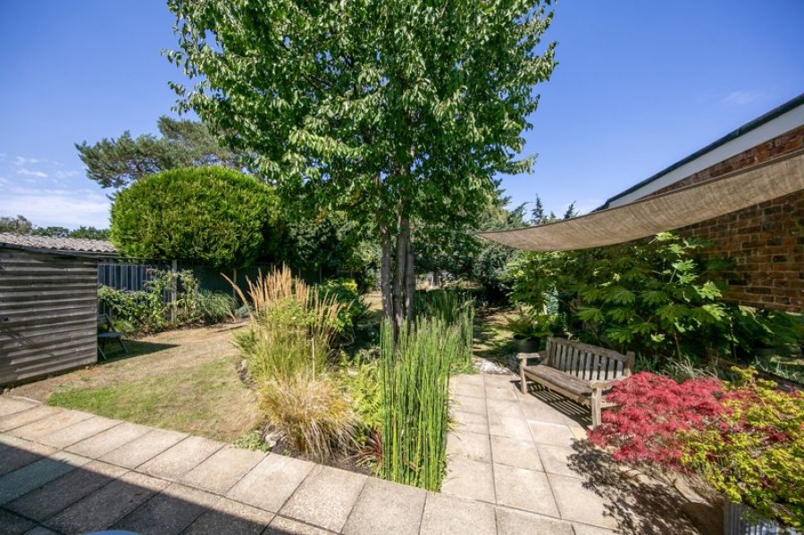 Images for Elm Tree Avenue, Esher EAID:Miles&Bird BID:Miles & Bird