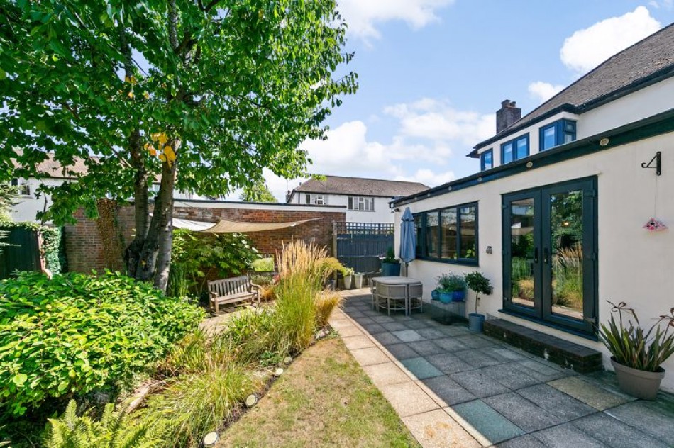 Images for Elm Tree Avenue, Esher EAID:Miles&Bird BID:Miles & Bird