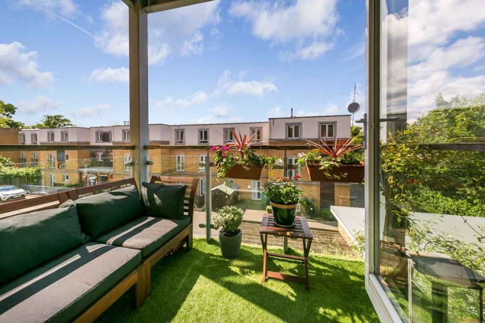 Images for Makepeace Court, Blagrove Road, Teddington EAID:Miles&Bird BID:Miles & Bird