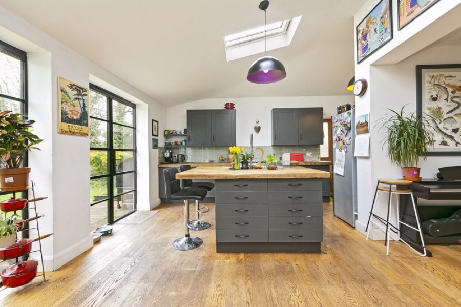 Images for Thistledene, Thames Ditton EAID:Miles&Bird BID:Miles & Bird
