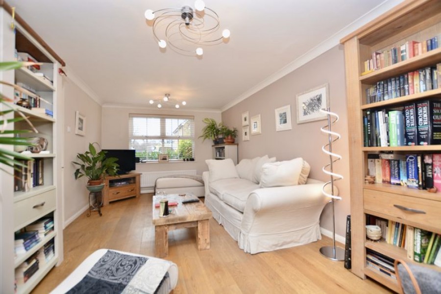 Images for Berkeley Mews, Lower Sunbury EAID:Miles&Bird BID:Miles & Bird