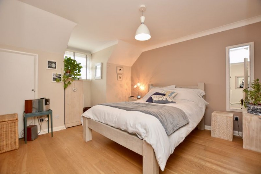 Images for Berkeley Mews, Lower Sunbury EAID:Miles&Bird BID:Miles & Bird