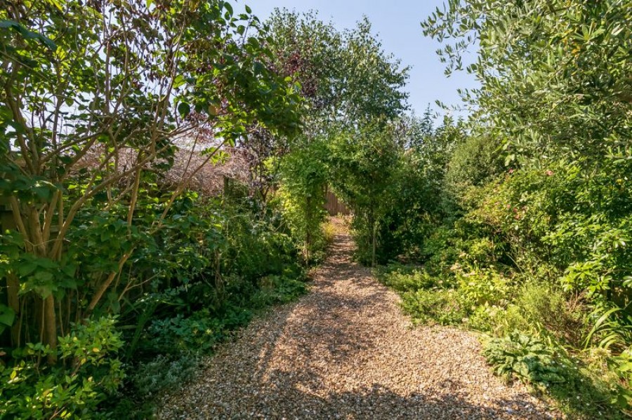 Images for Nightingale Road, West Molesey EAID:Miles&Bird BID:Miles & Bird