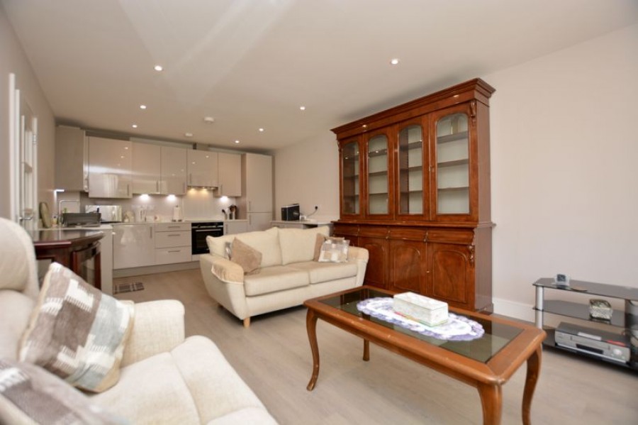 Images for Pavilion Place, East Molesey EAID:Miles&Bird BID:Miles & Bird