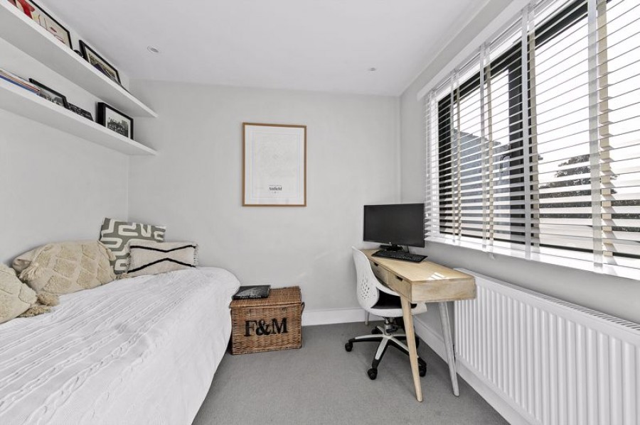 Images for Parsons Mead, East Molesey EAID:Miles&Bird BID:Miles & Bird