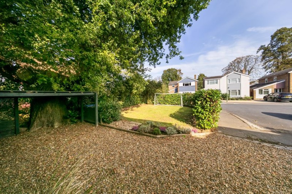 Images for Parsons Mead, East Molesey EAID:Miles&Bird BID:Miles & Bird
