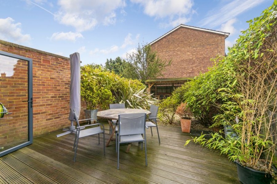 Images for Spurfield, Hurst Park EAID:Miles&Bird BID:Miles & Bird