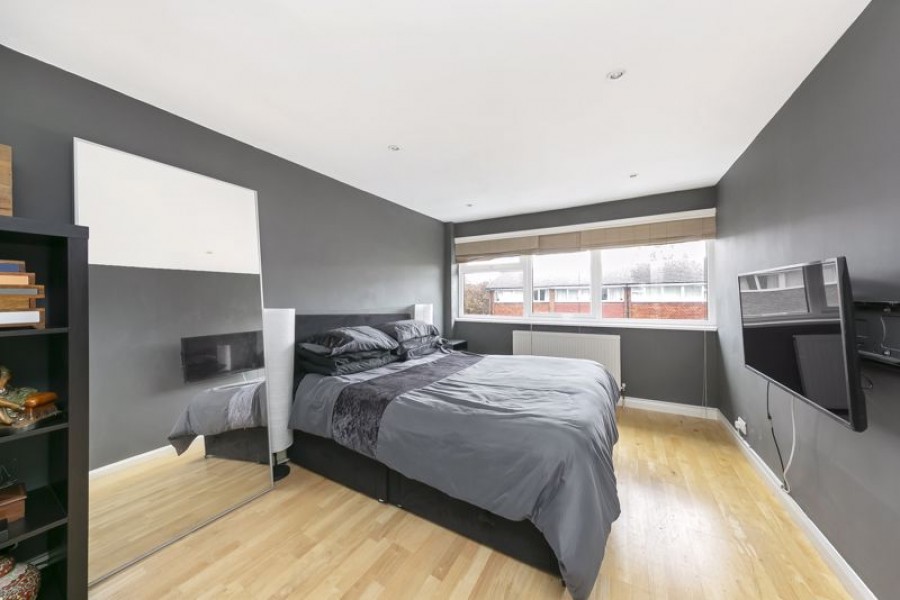 Images for Spurfield, Hurst Park EAID:Miles&Bird BID:Miles & Bird