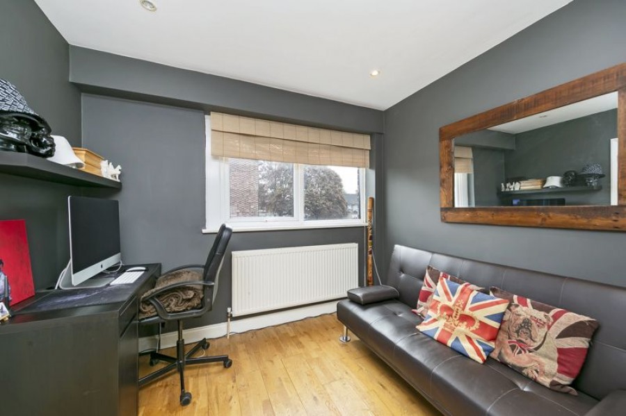 Images for Spurfield, Hurst Park EAID:Miles&Bird BID:Miles & Bird