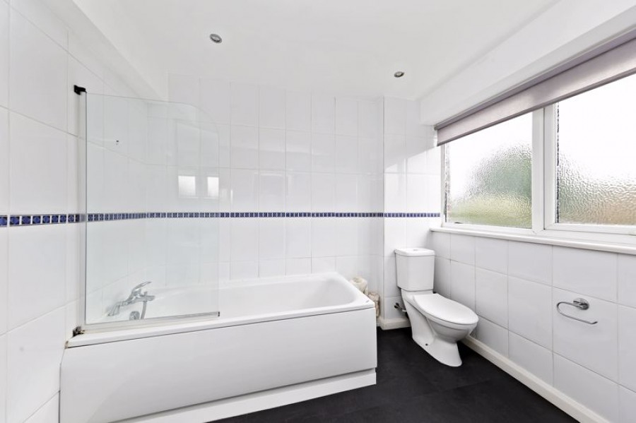 Images for Spurfield, Hurst Park EAID:Miles&Bird BID:Miles & Bird