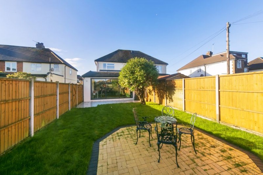 Images for Garden Road, Walton-On-Thames EAID:Miles&Bird BID:Miles & Bird