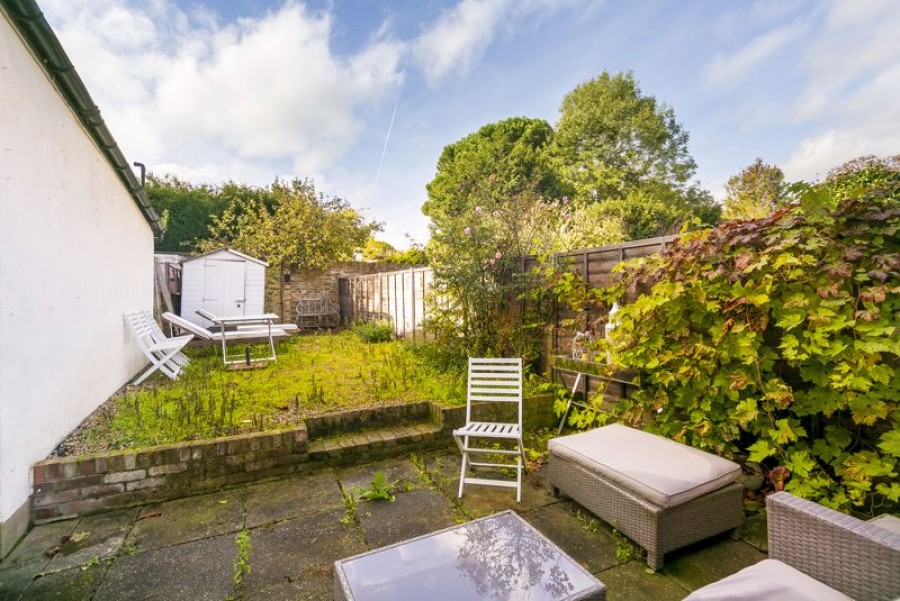 Images for Bell Cottage, Bell Road, East Molesey EAID:Miles&Bird BID:Miles & Bird