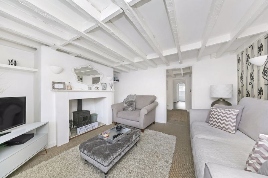 Images for Bell Cottage, Bell Road, East Molesey EAID:Miles&Bird BID:Miles & Bird