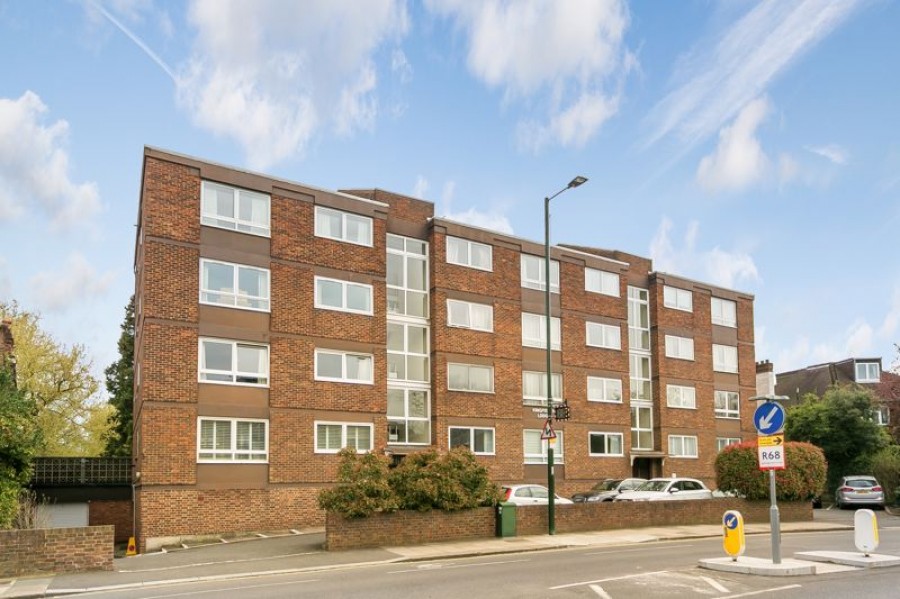 Images for Kingfisher Lodge, Strawberry Hill EAID:Miles&Bird BID:Miles & Bird