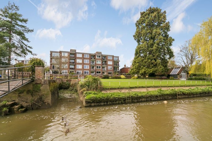 Images for Kingfisher Lodge, Strawberry Hill EAID:Miles&Bird BID:Miles & Bird