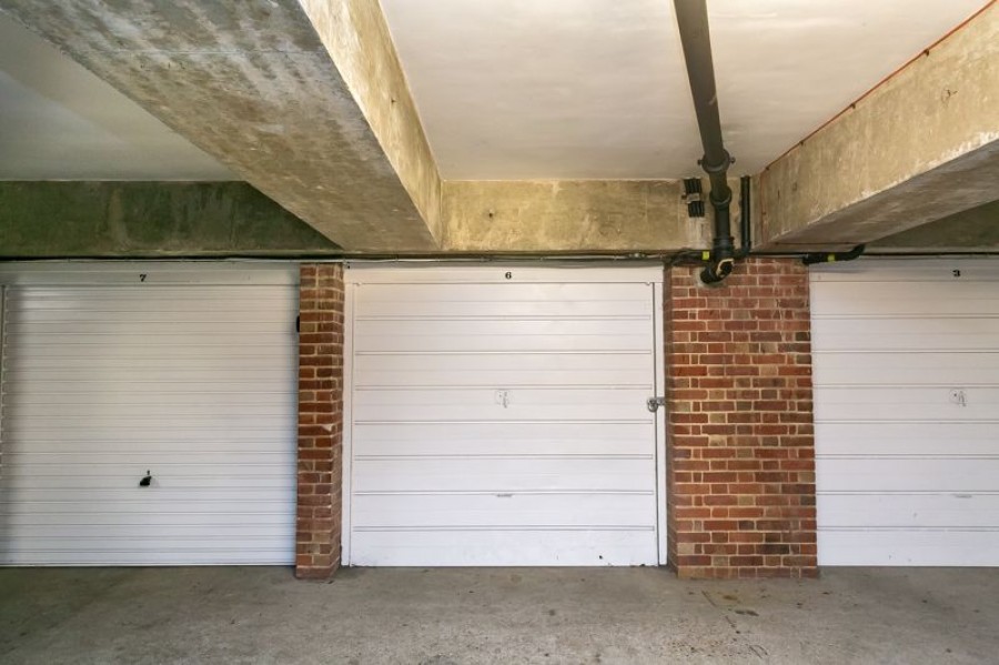 Images for Kingfisher Lodge, Strawberry Hill EAID:Miles&Bird BID:Miles & Bird