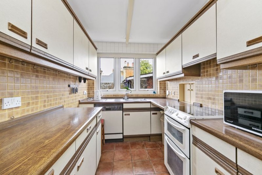 Images for Kingfisher Lodge, Strawberry Hill EAID:Miles&Bird BID:Miles & Bird