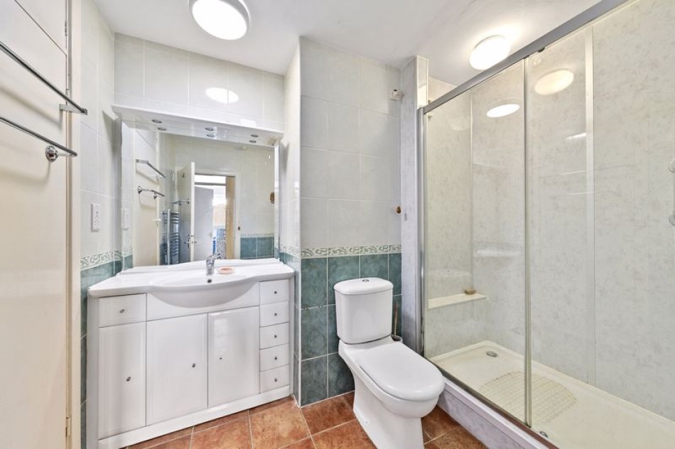 Images for Kingfisher Lodge, Strawberry Hill EAID:Miles&Bird BID:Miles & Bird