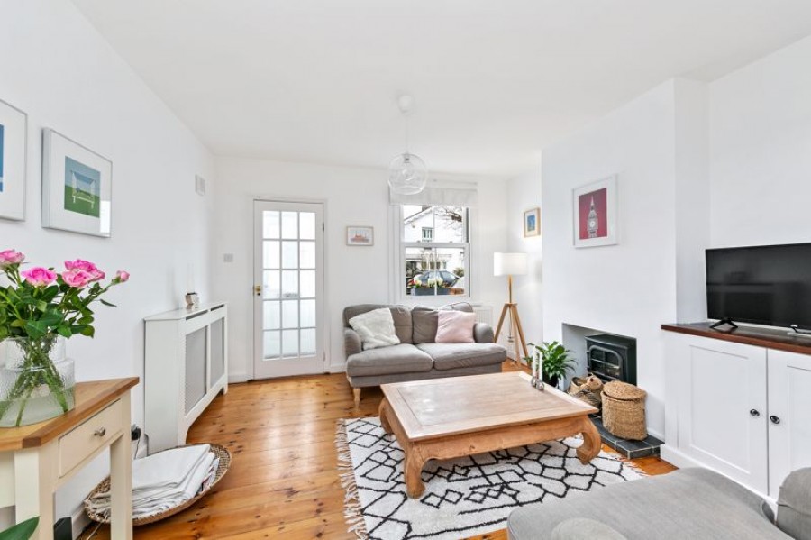 Images for Dennis Road, East Molesey EAID:Miles&Bird BID:Miles & Bird