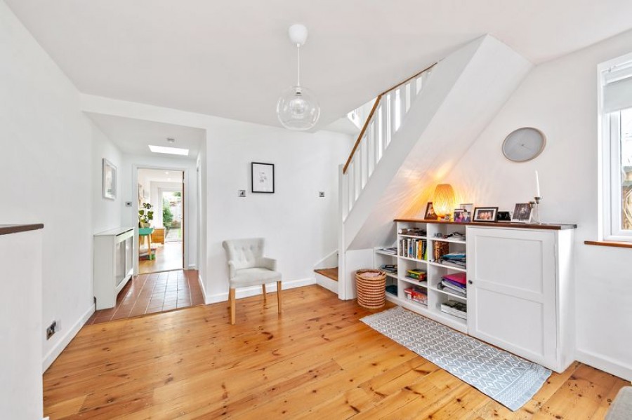 Images for Dennis Road, East Molesey EAID:Miles&Bird BID:Miles & Bird