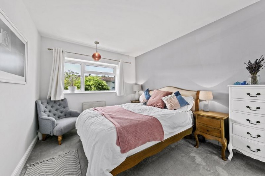 Images for The Fairway, West Molesey EAID:Miles&Bird BID:Miles & Bird