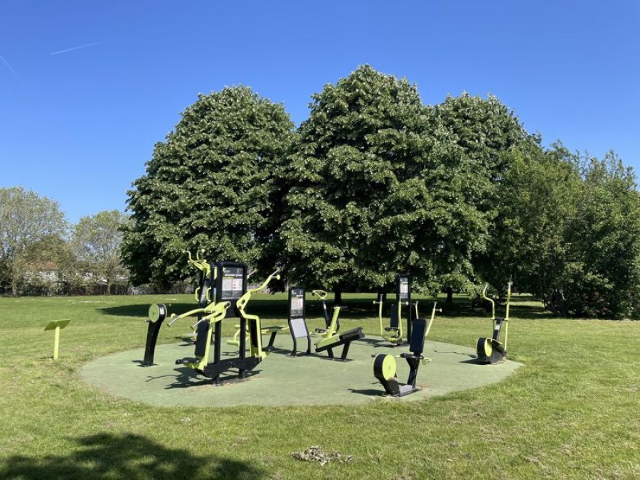 Images for The Fairway, West Molesey EAID:Miles&Bird BID:Miles & Bird