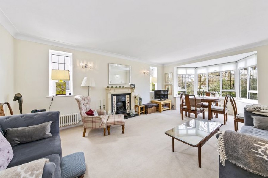 Images for Gresham House, Watts Road, Thames Ditton EAID:Miles&Bird BID:Miles & Bird
