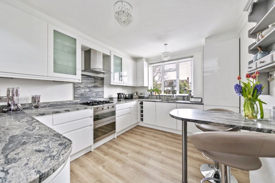 Images for Gresham House, Watts Road, Thames Ditton EAID:Miles&Bird BID:Miles & Bird