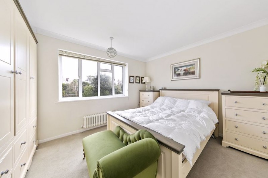 Images for Gresham House, Watts Road, Thames Ditton EAID:Miles&Bird BID:Miles & Bird