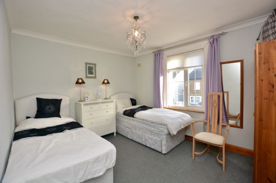 Images for Avern Road, West Molesey EAID:Miles&Bird BID:Miles & Bird