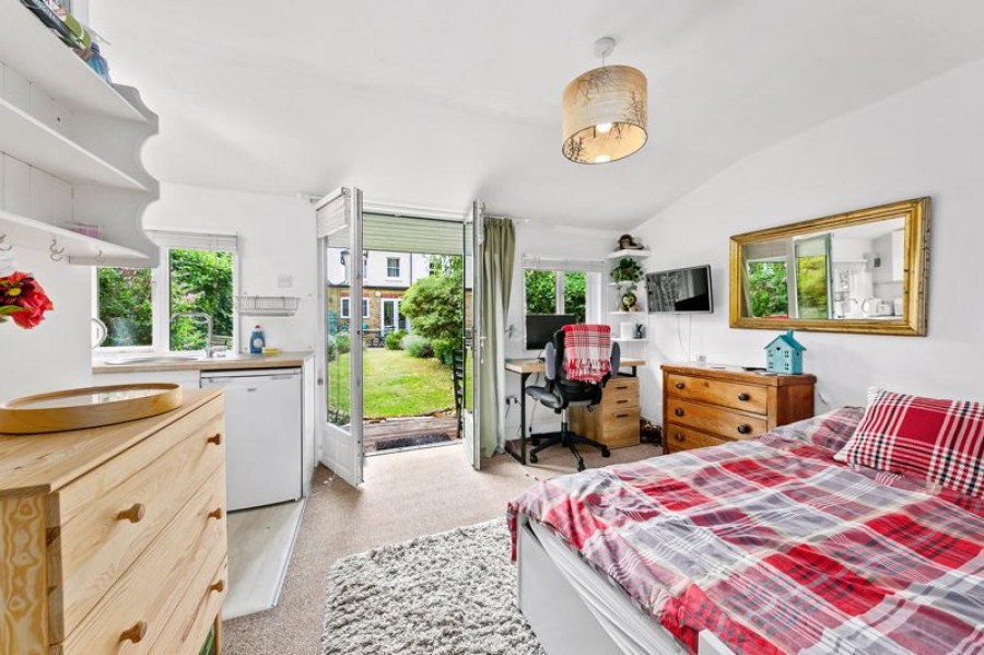Images for Nightingale Road, West Molesey EAID:Miles&Bird BID:Miles & Bird