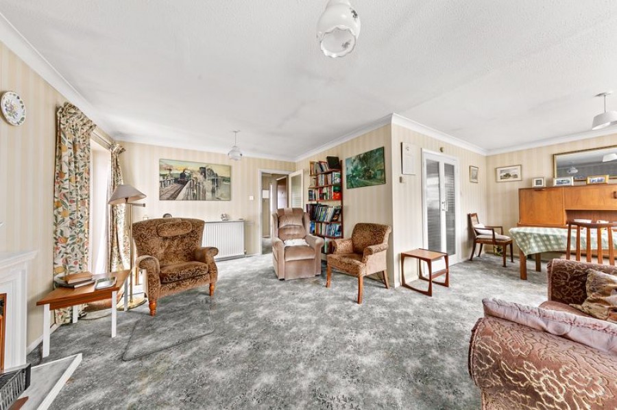 Images for Glenavon Close, Claygate EAID:Miles&Bird BID:Miles & Bird