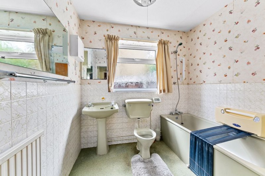 Images for Glenavon Close, Claygate EAID:Miles&Bird BID:Miles & Bird