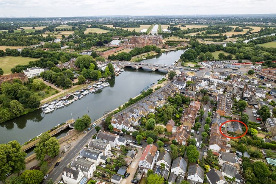 Images for Hardy's Mews, East Molesey EAID:Miles&Bird BID:Miles & Bird