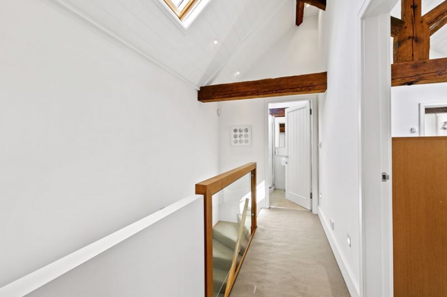 Images for Hardy's Mews, East Molesey EAID:Miles&Bird BID:Miles & Bird