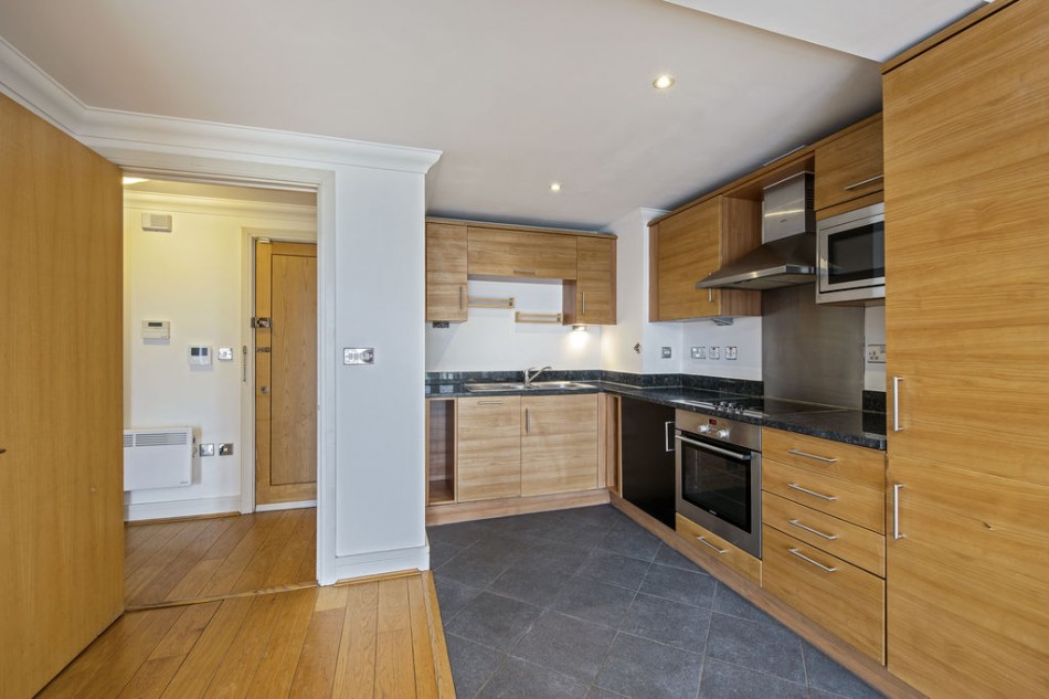 Images for Bridge Road, East Molesey EAID:Miles&Bird BID:Miles & Bird